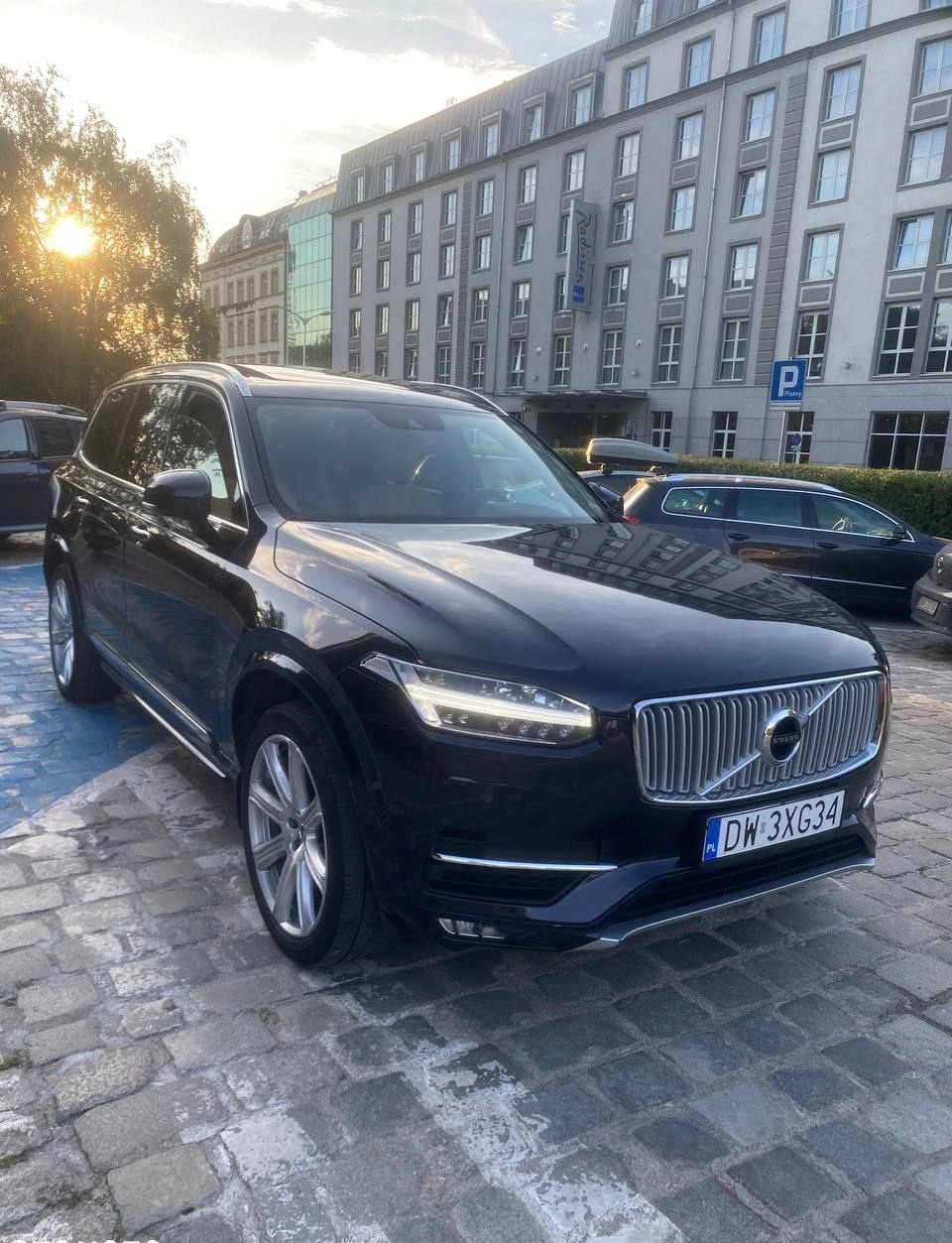 Volvo XC 90 cena 119999 przebieg: 260000, rok produkcji 2016 z Wrocław małe 254